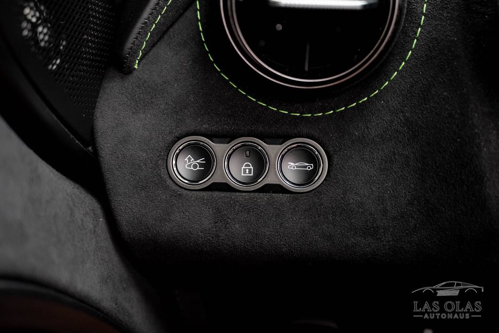 Used 2026 McLaren 750S Spider RWD image 51