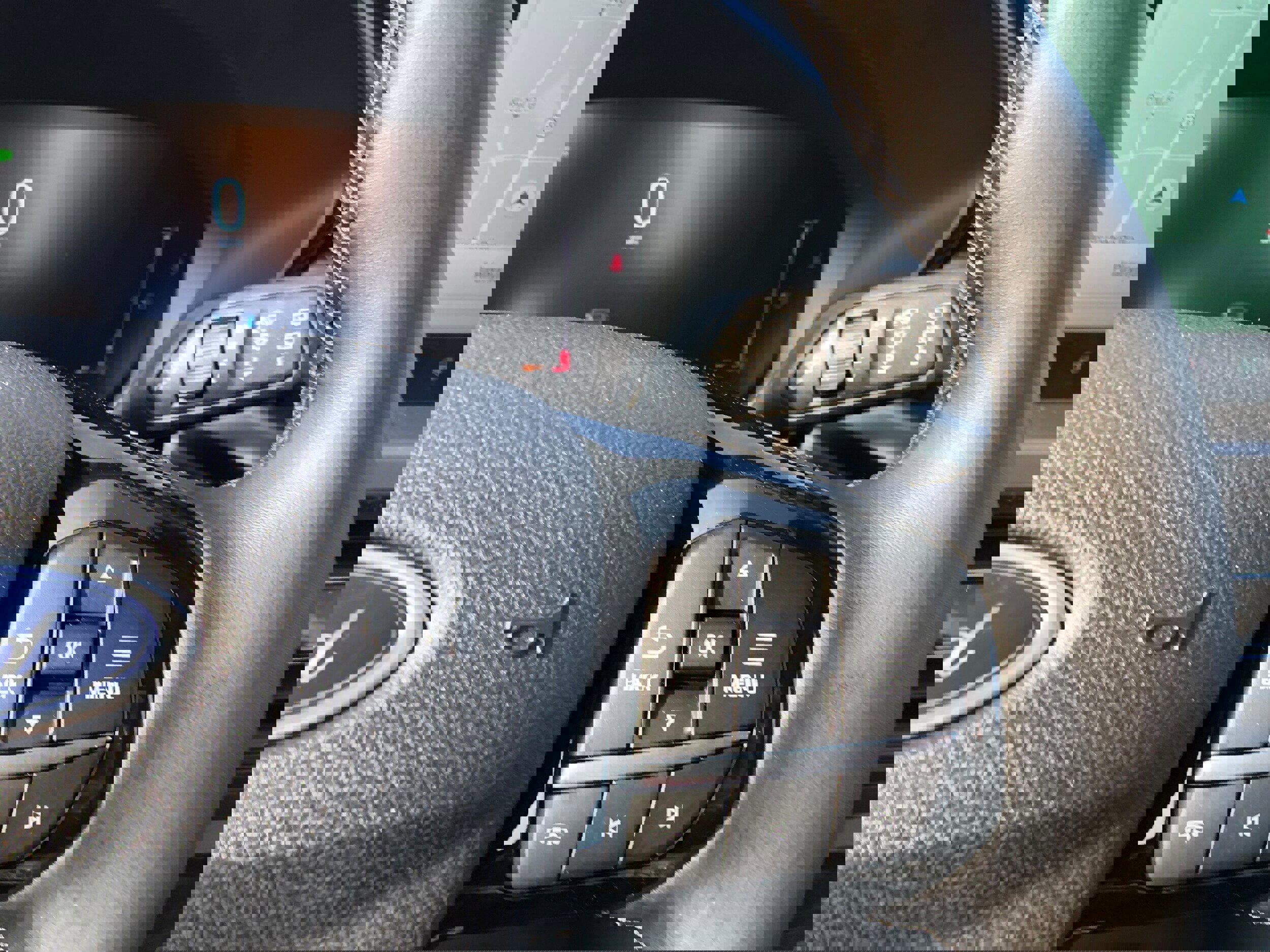 New 2025 Ford Escape SE w/ Class II Trailer Tow Package image 15