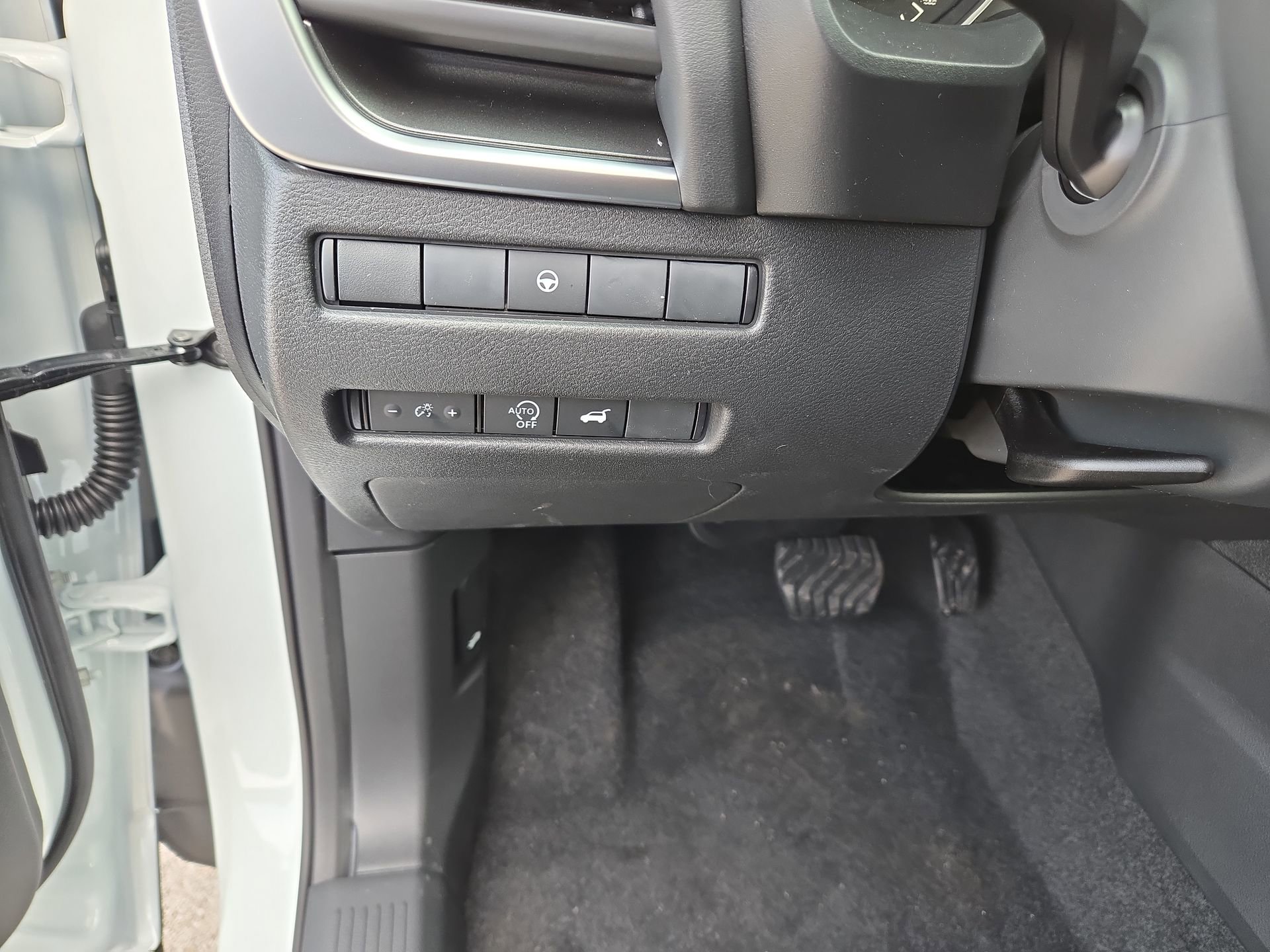 New 2026 Nissan Rogue SV w/ Cold Weather Package image 19