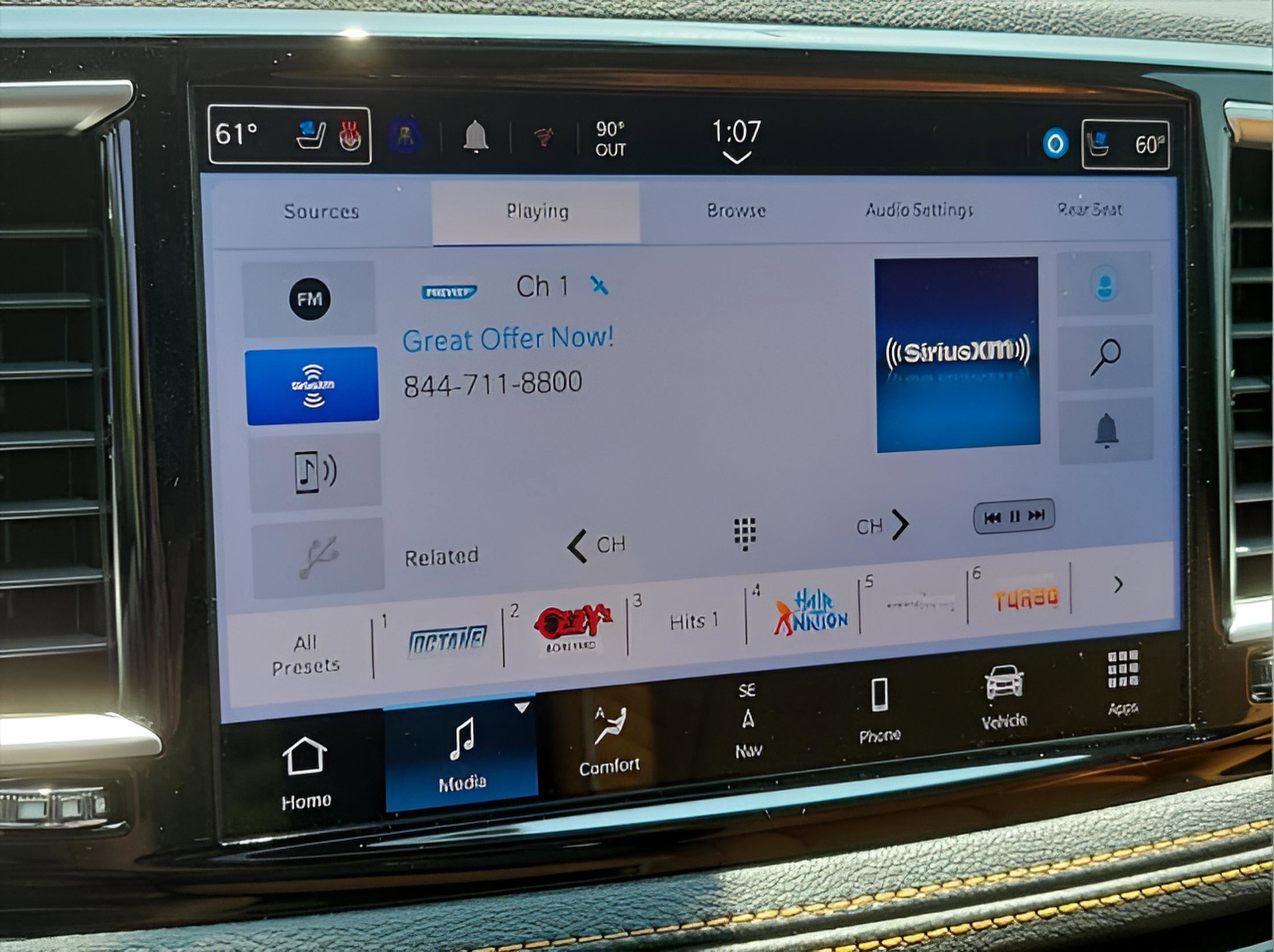 New 2023 Chrysler Pacifica Pinnacle image 13