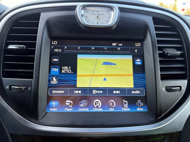 Used 2013 Chrysler 300 C RWD image 26