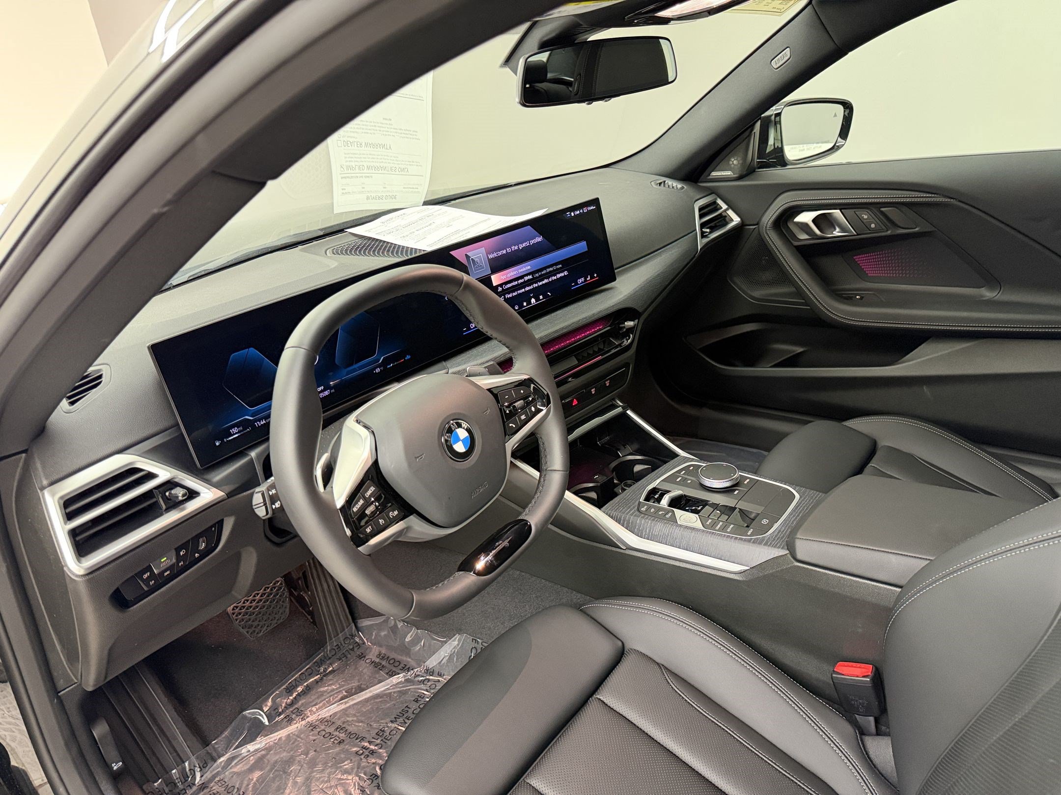 Used 2025 BMW 230i Coupe w/ Convenience Package RWD image 4