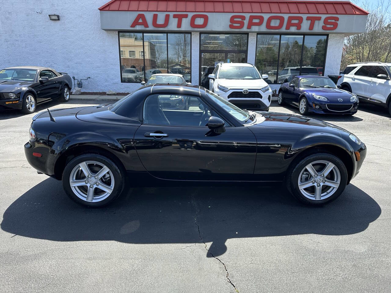 Used 2008 MAZDA MX-5 Miata Sport image 4