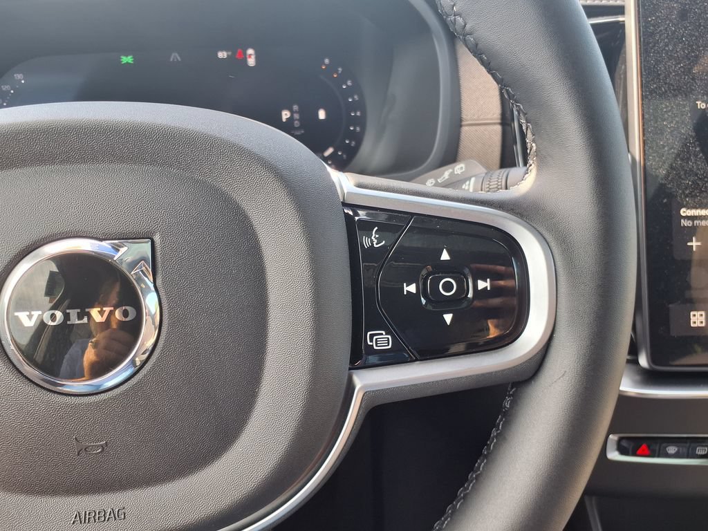 New 2026 Volvo XC90 B5 Plus w/ Protection Package Premier AWD/4WD image 22