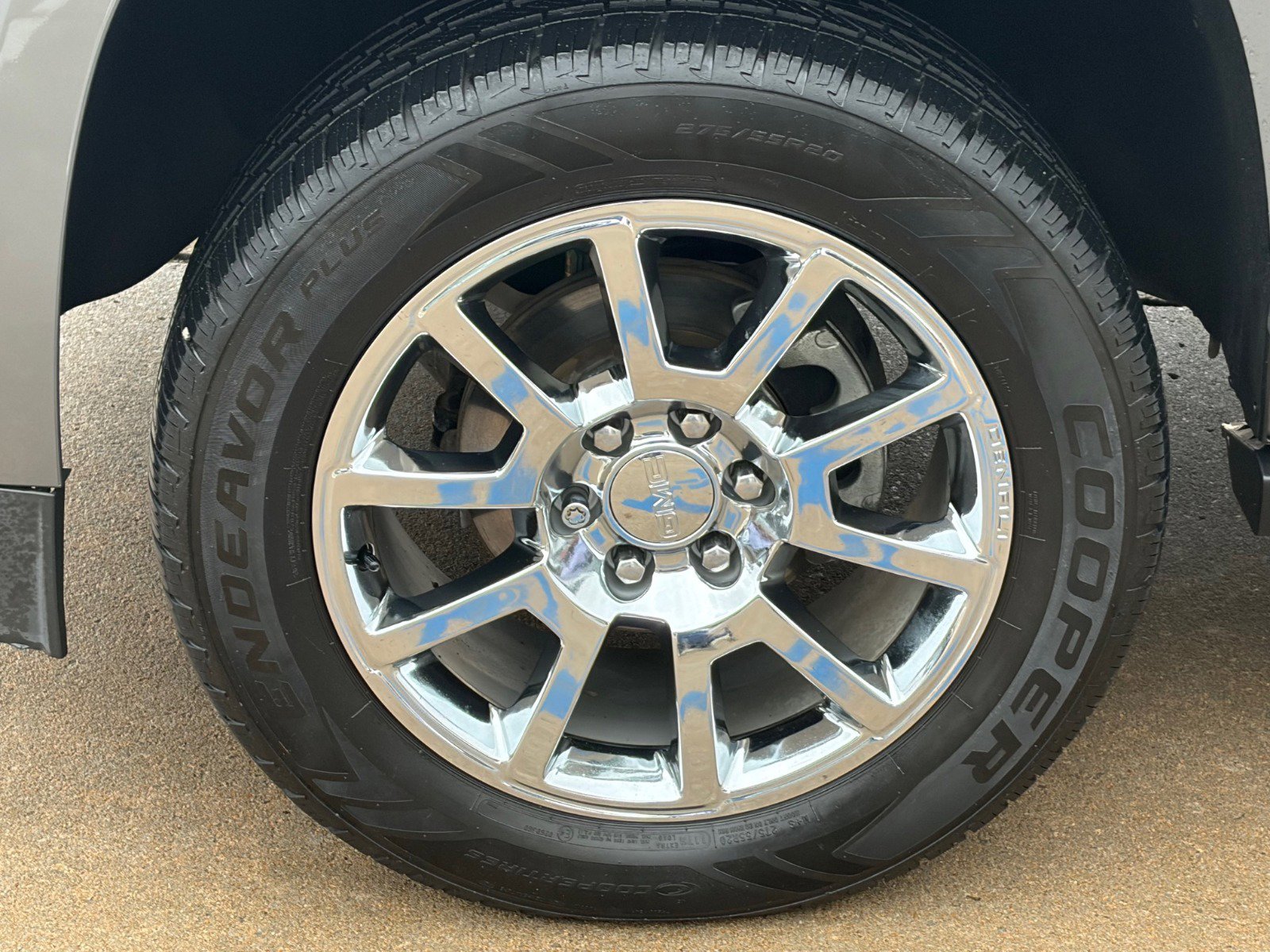 Used 2019 GMC Yukon XL Denali w/ Open Road Package image 4