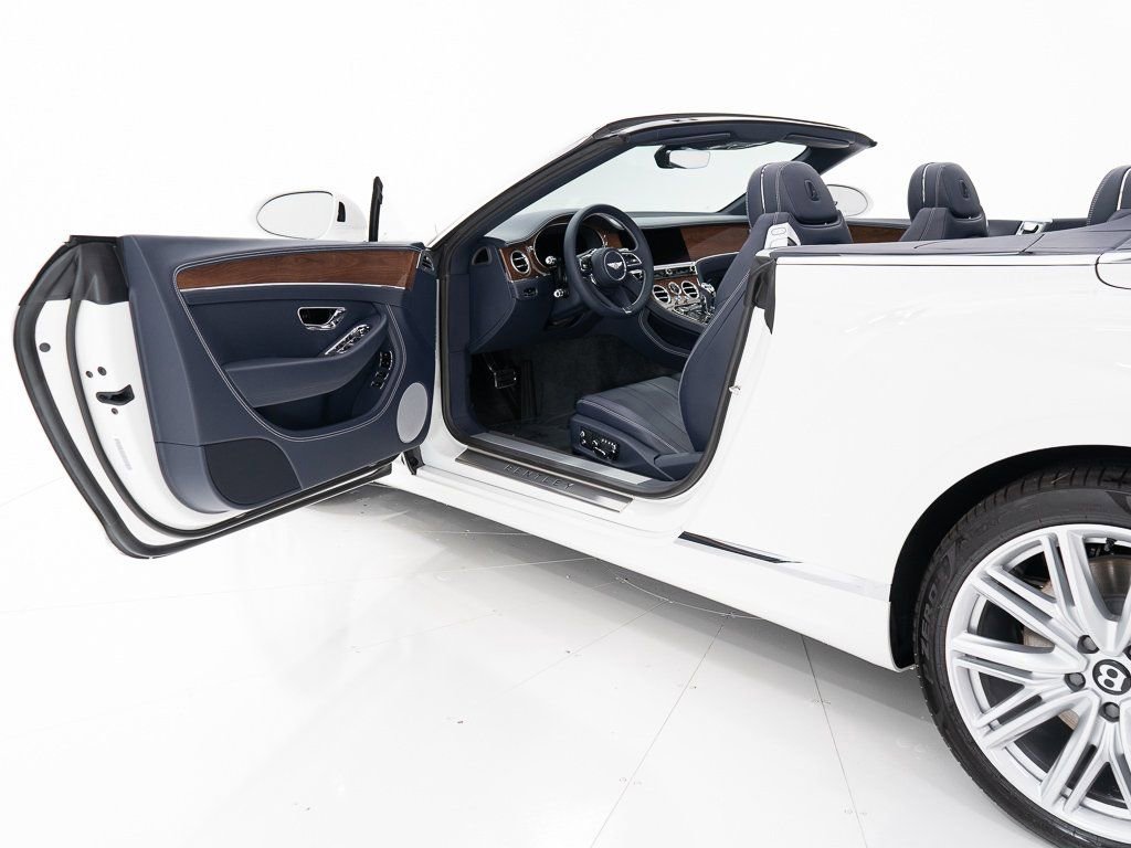 New 2026 Bentley Continental GTC image 17