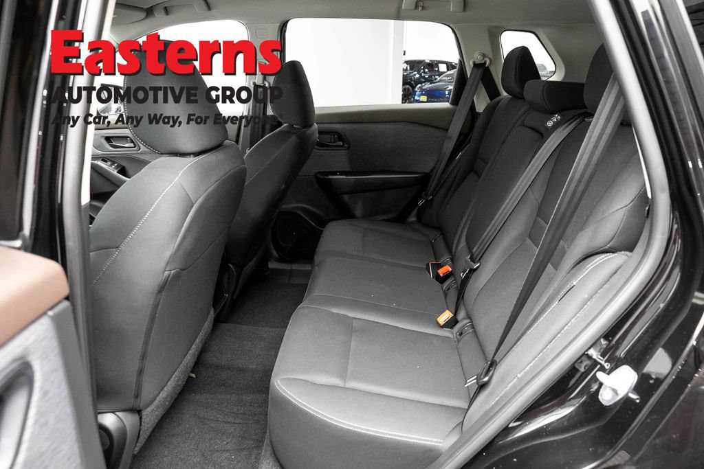 Used 2023 Nissan Rogue S AWD/4WD image 21