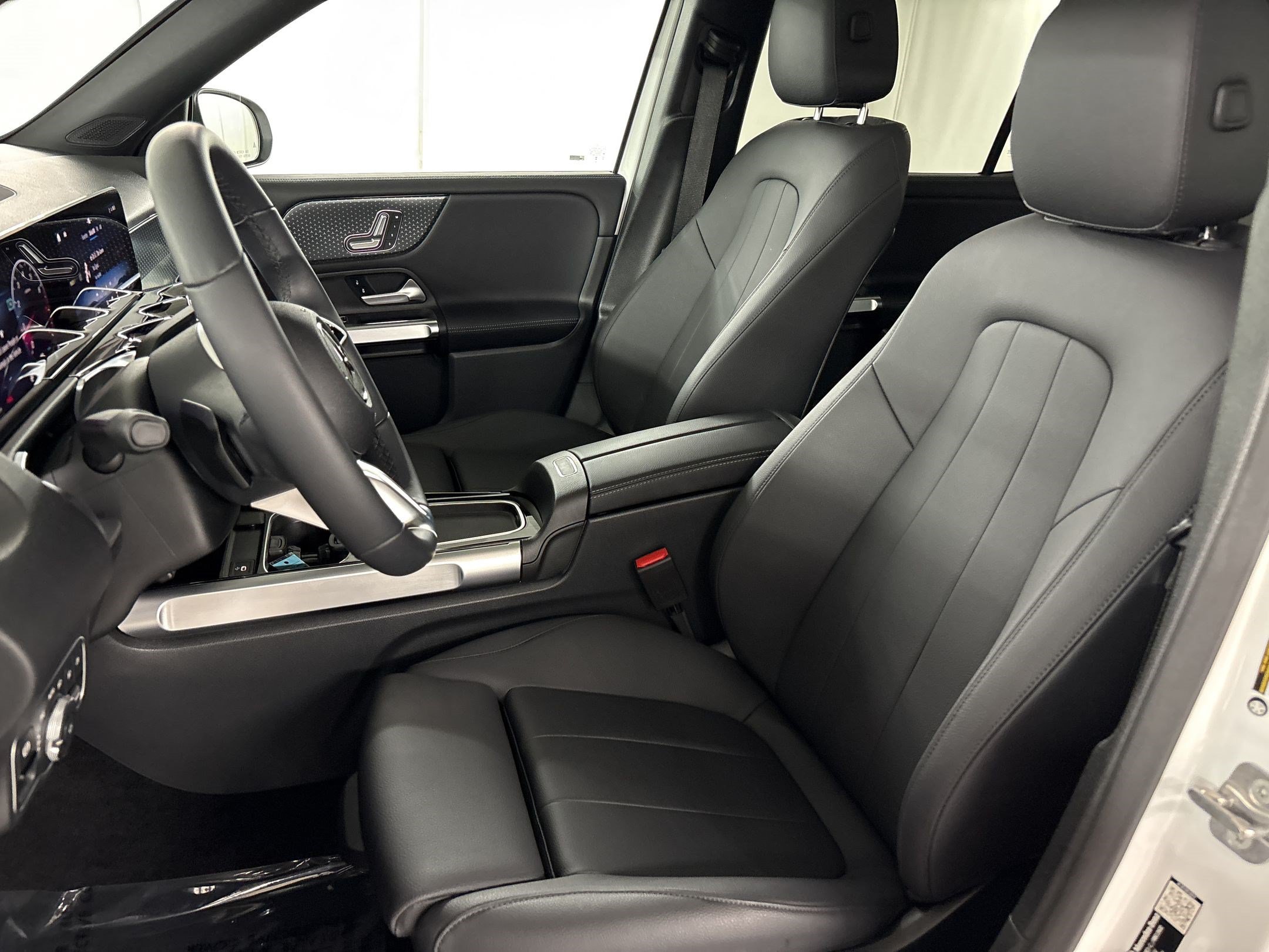 Certified 2026 Mercedes-Benz GLB 250 image 5