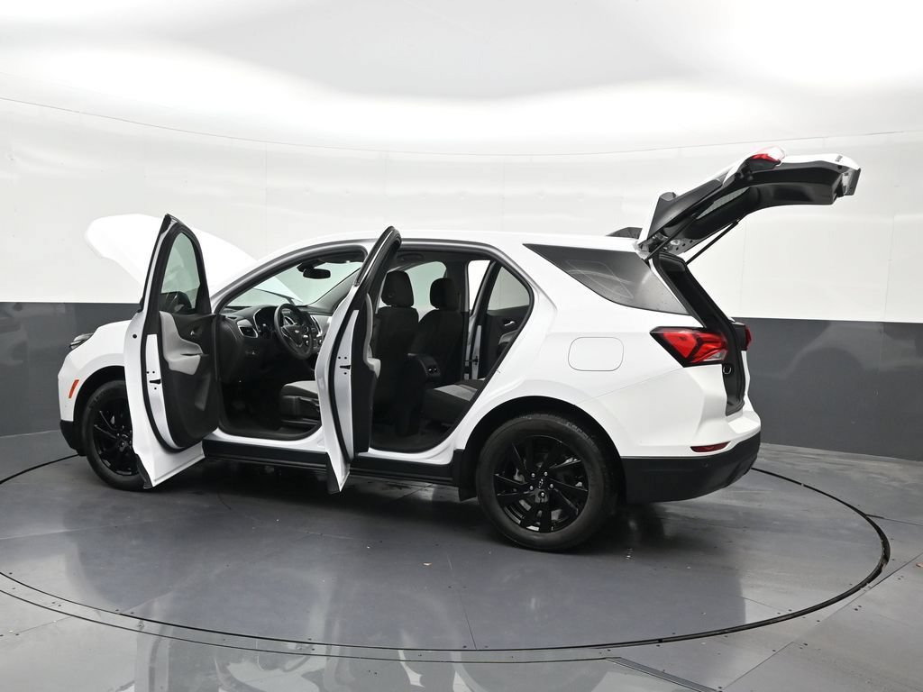 Used 2024 Chevrolet Equinox LS w/ Sport Edition FWD image 35