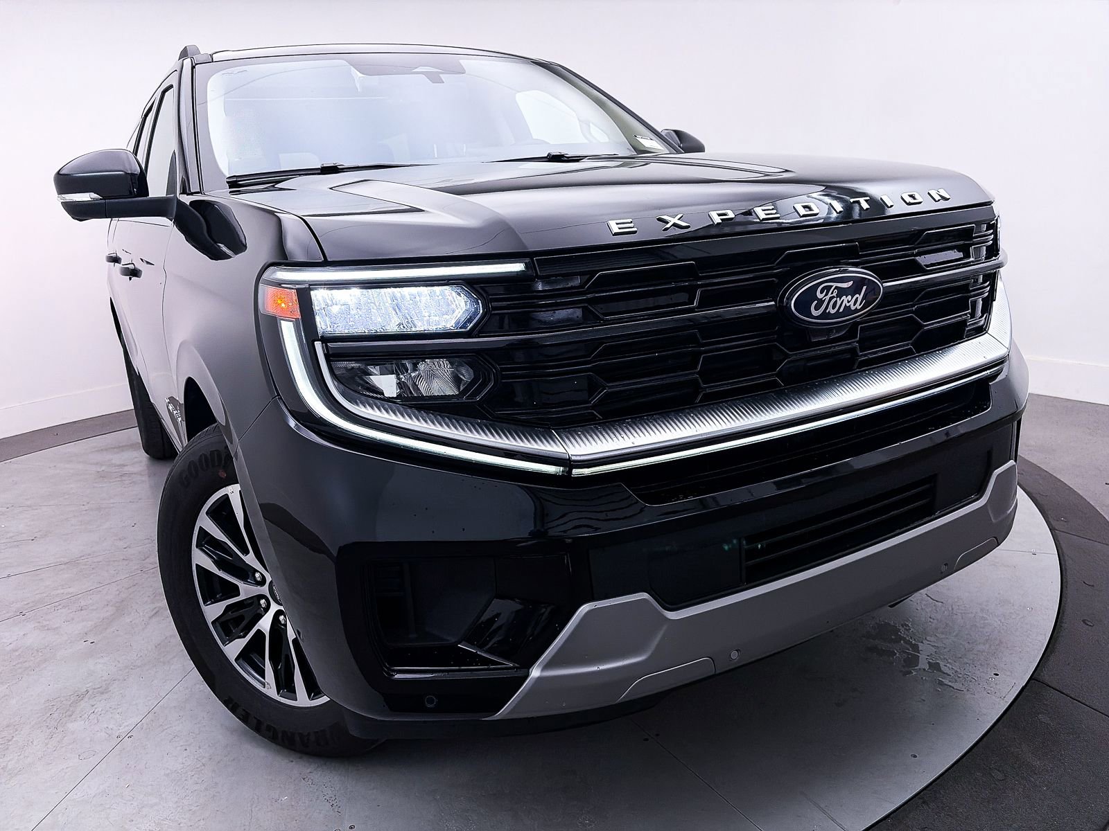 Used 2025 Ford Expedition Max Platinum image 22