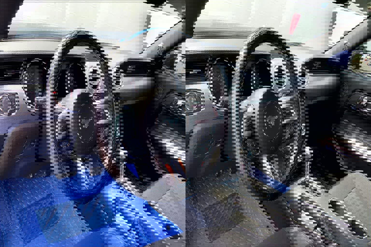 Used 2020 Ford Mustang Coupe w/ Equipment Group 101A image 3