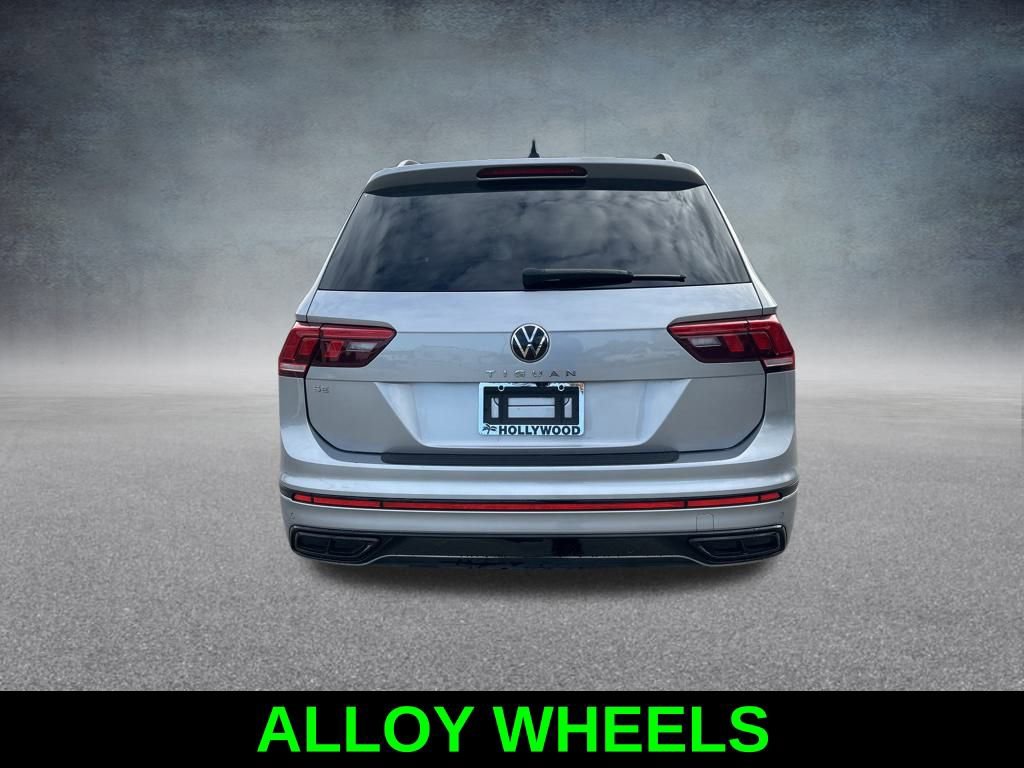 Used 2023 Volkswagen Tiguan SE R-Line image 6