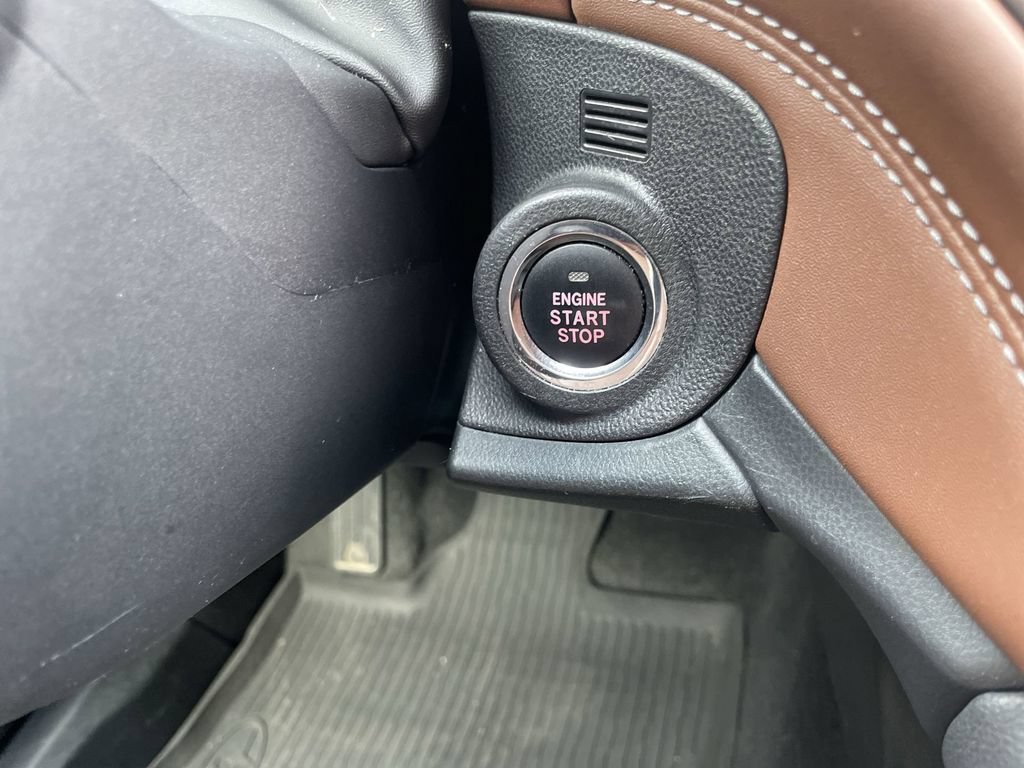 Used 2020 Subaru Outback Touring AWD/4WD image 27