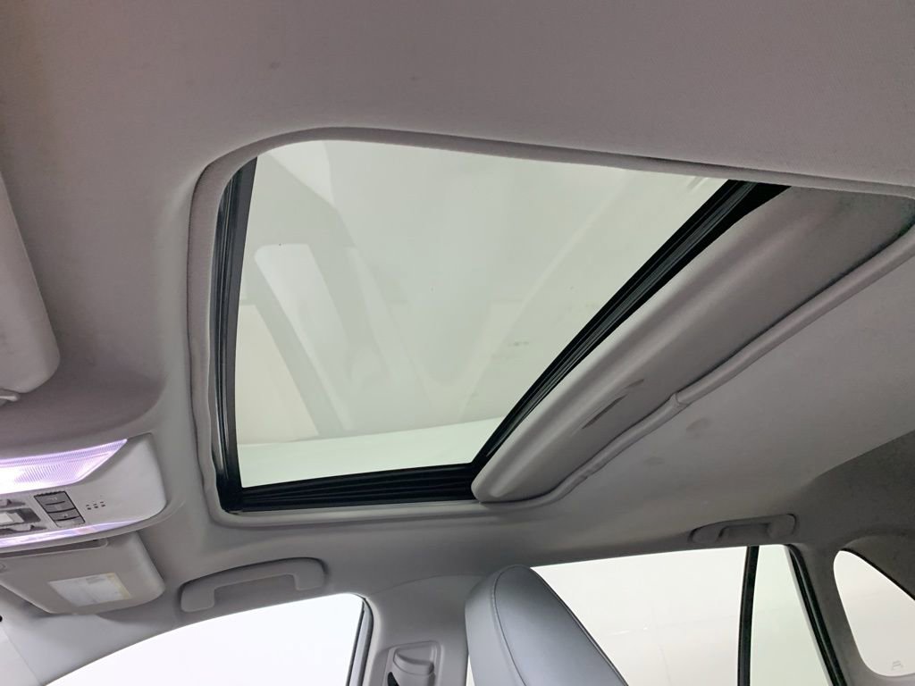 Used 2022 Toyota RAV4 Limited image 29