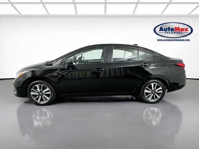 Used 2024 Nissan Versa SV FWD image 9