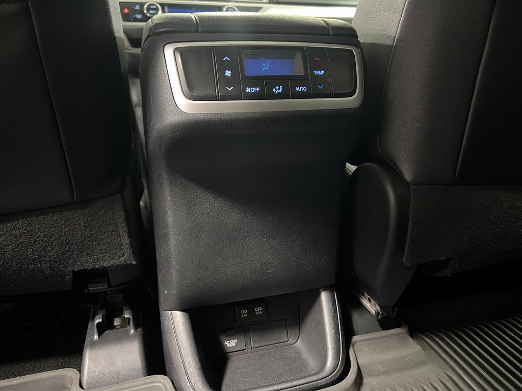 Certified 2017 Toyota Highlander XLE AWD/4WD image 19