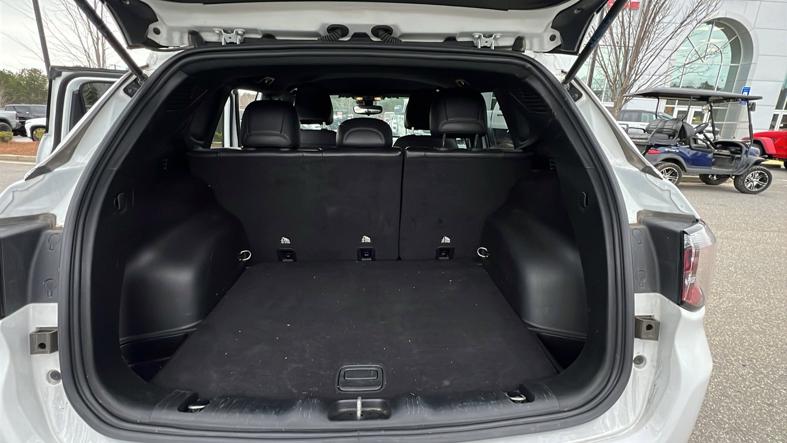 Used 2024 Jeep Compass Latitude image 13