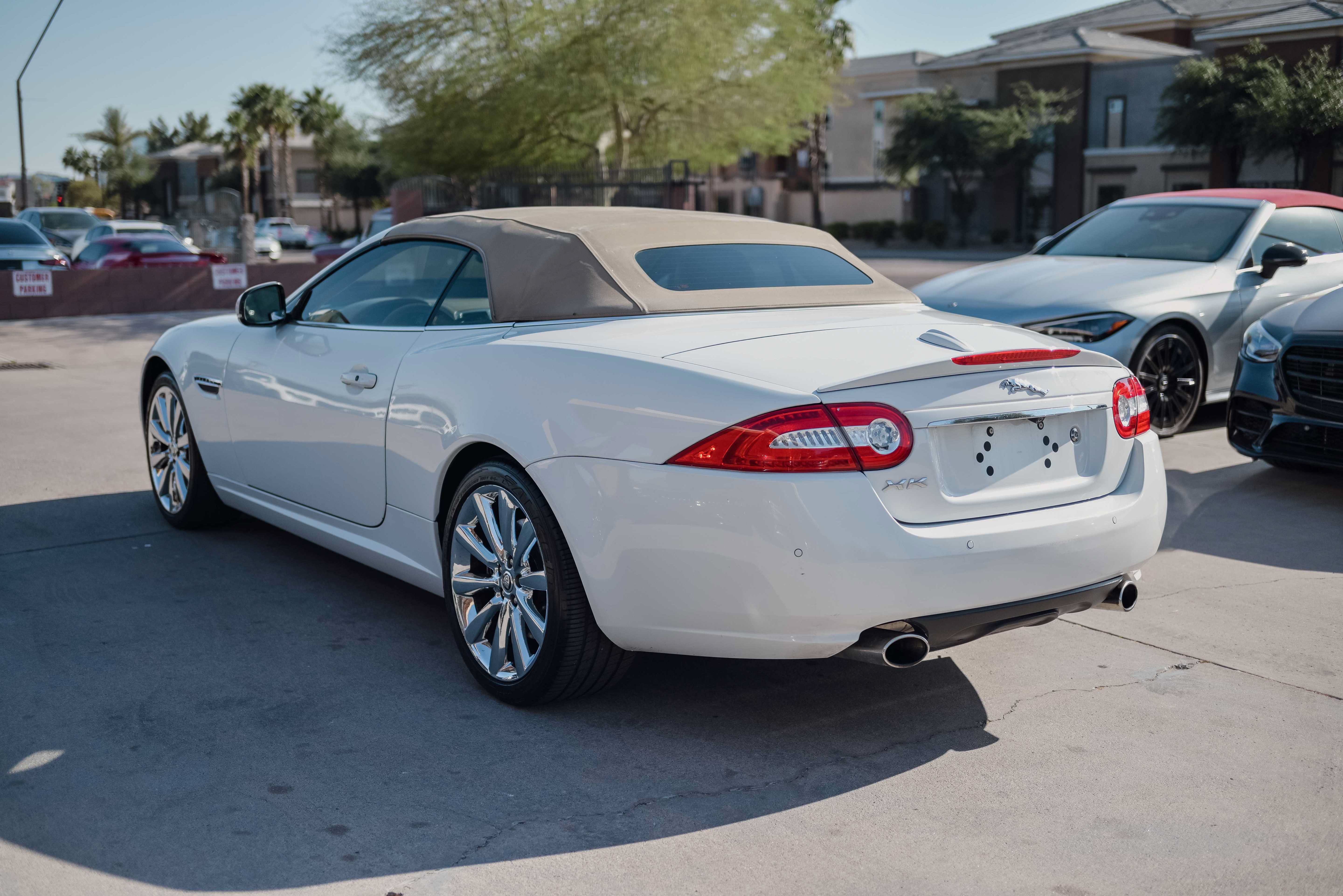 Used 2012 Jaguar XK Convertible RWD image 9