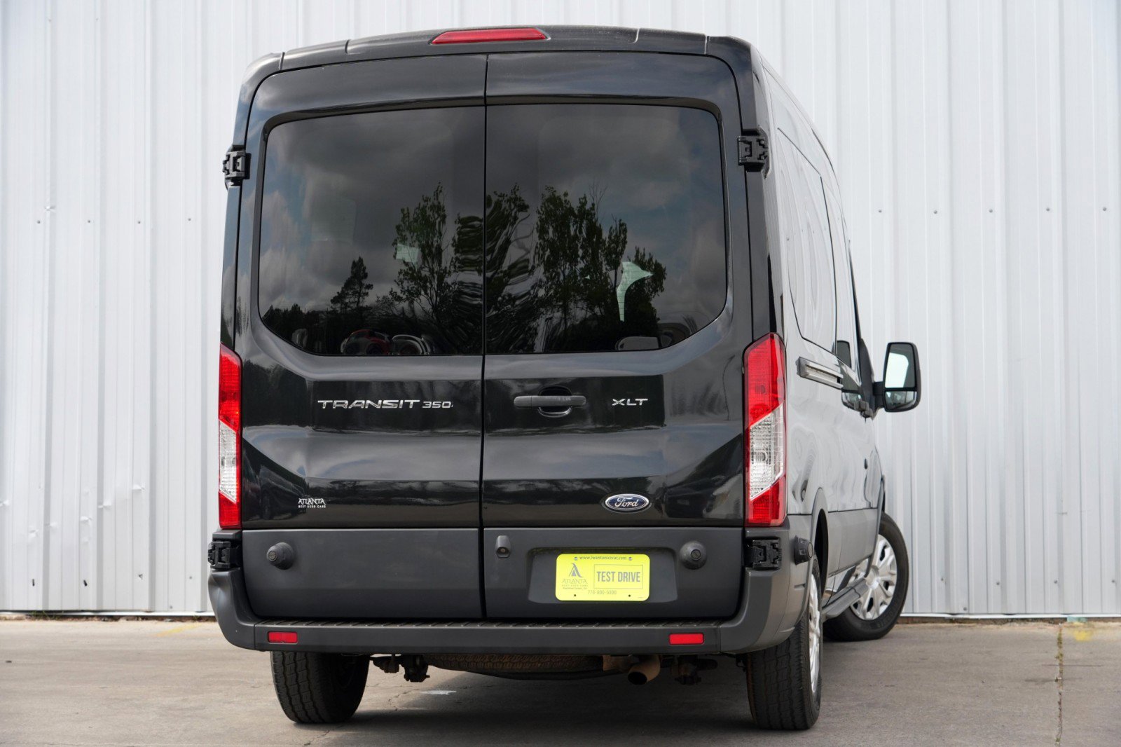 Used 2015 Ford Transit 350 XLT image 4