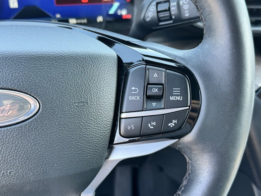 Used 2022 Ford Explorer Platinum w/ Equipment Group 601A image 17