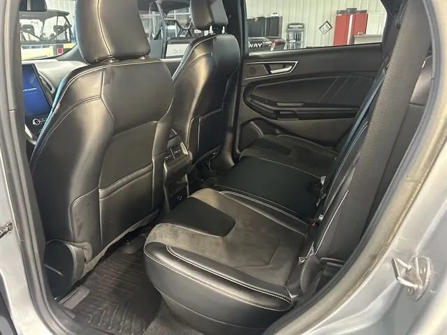 Used 2022 Ford Edge ST AWD/4WD image 12