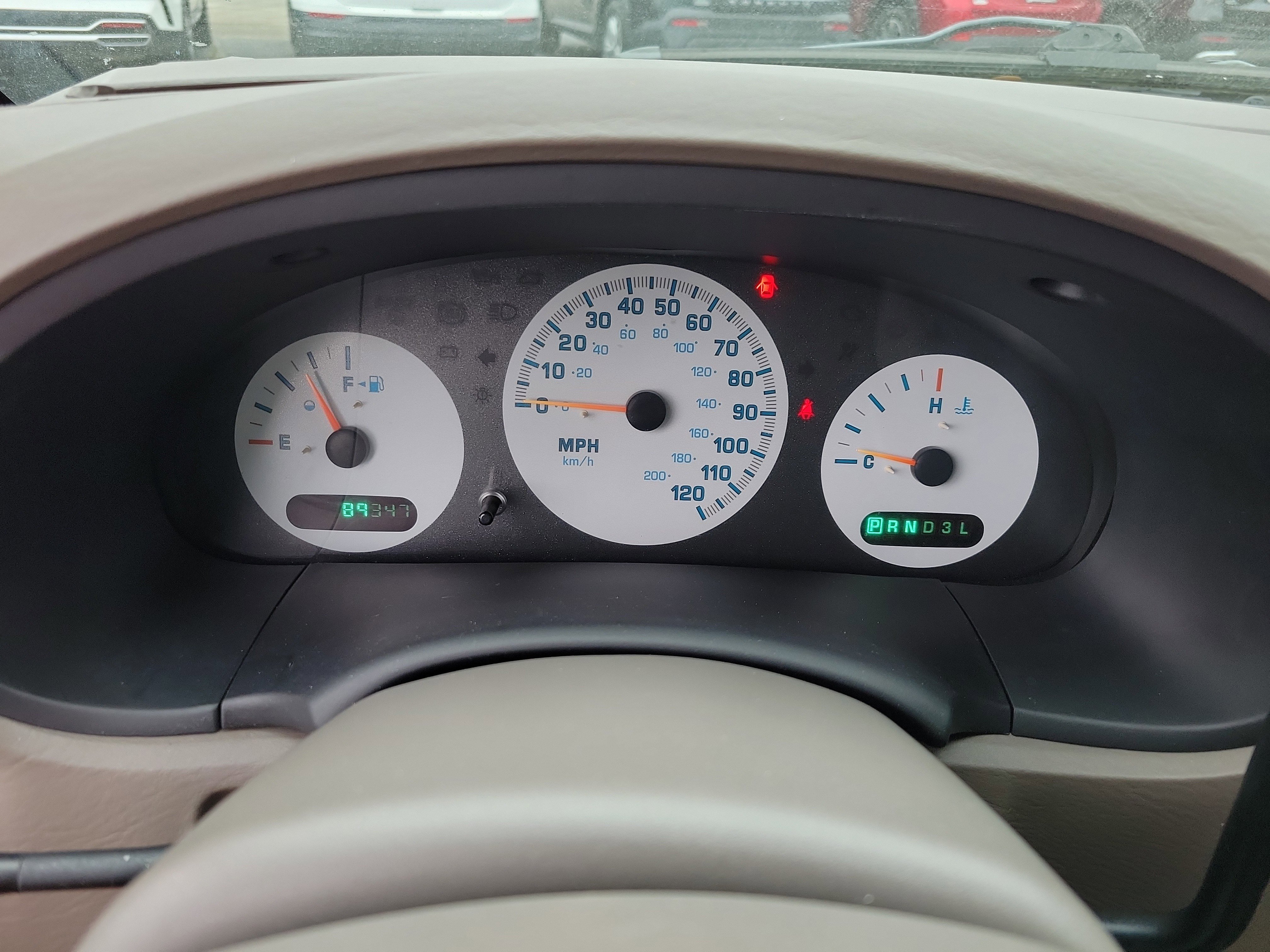 Used 2002 Dodge Caravan SE image 13