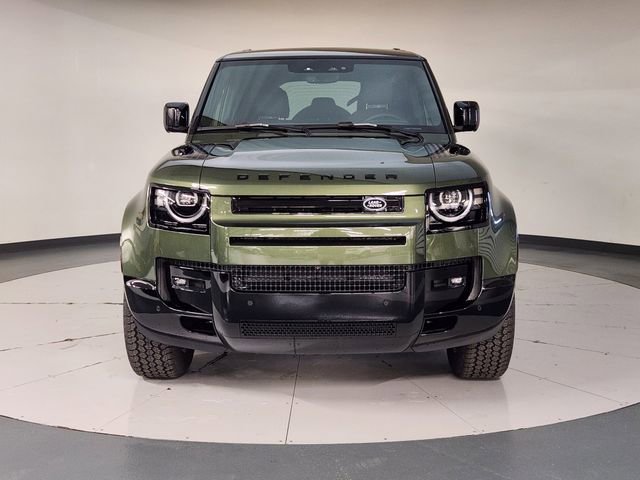 New 2026 Land Rover Defender 110 X-Dynamic SE image 9