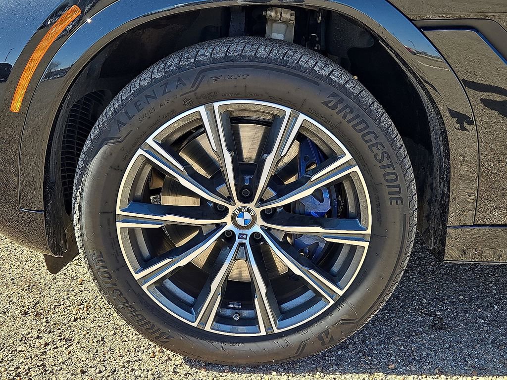 Used 2026 BMW X6 M60i image 11