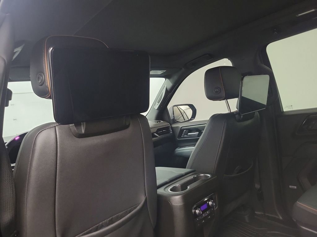 Used 2025 GMC Yukon XL AT4 w/ AT4 Premium Plus Package image 20