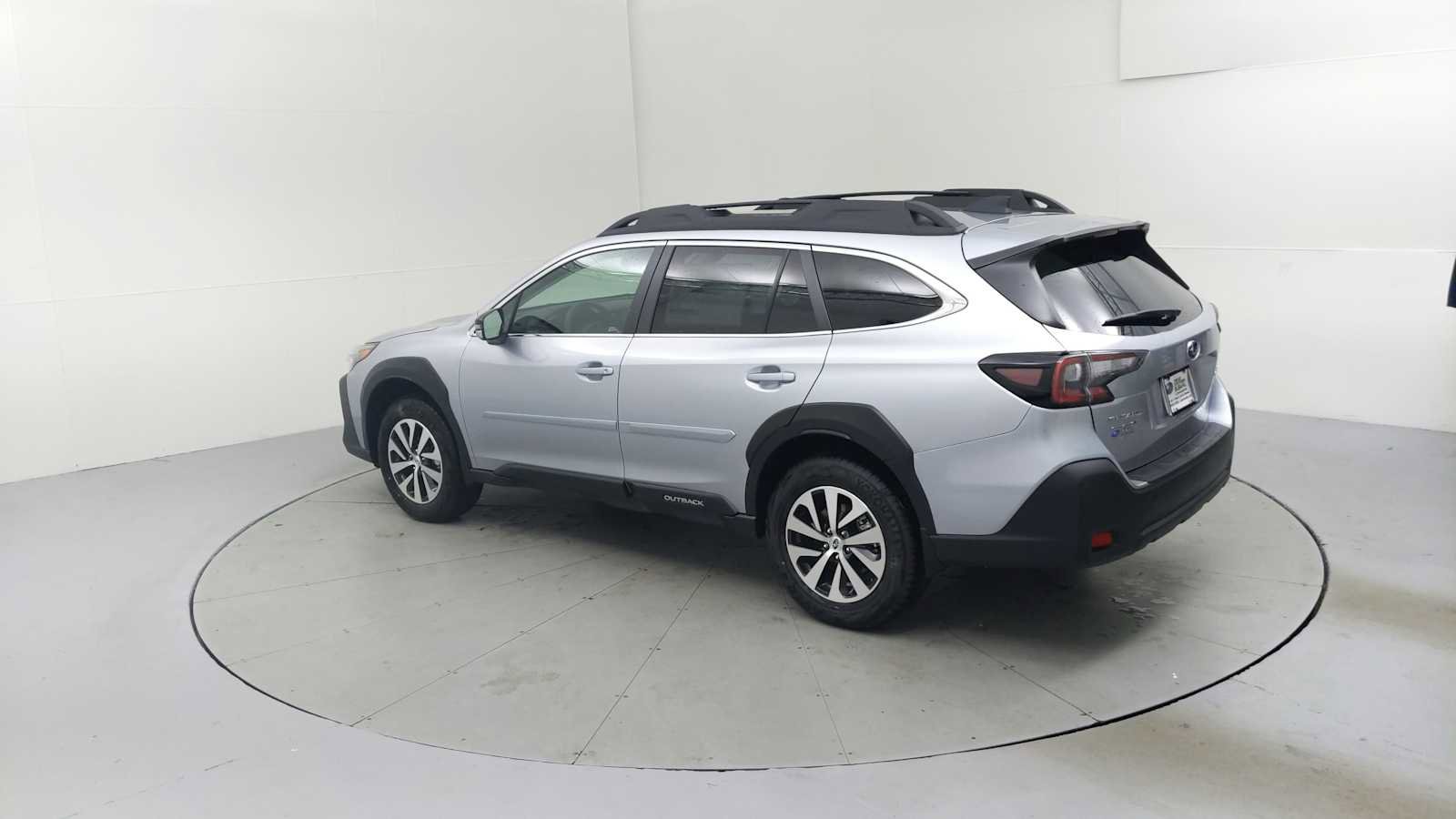 New 2025 Subaru Outback Premium image 7