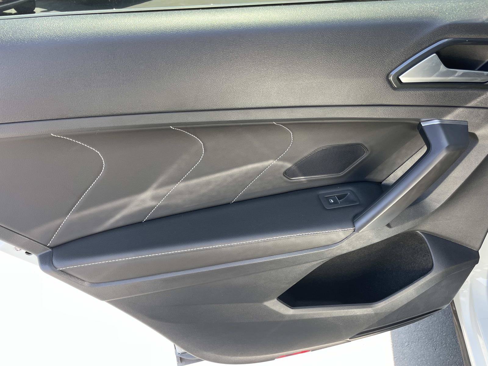 Certified 2023 Volkswagen Tiguan SE FWD image 25
