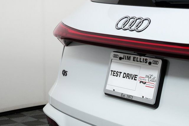 New 2025 Audi Q5 Premium Plus AWD/4WD image 37