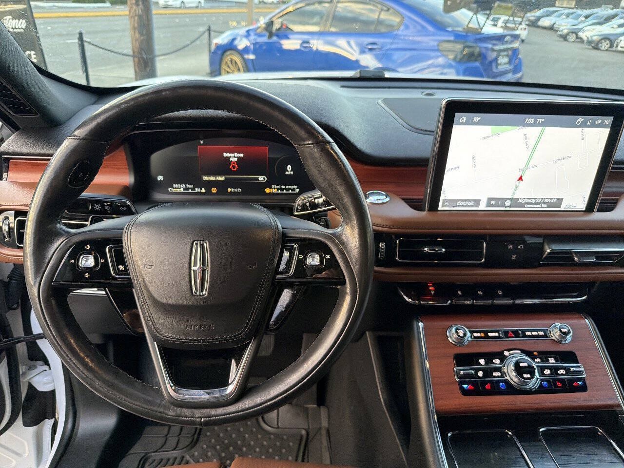 Used 2021 Lincoln Aviator Reserve w/ Equipment Group 201A AWD/4WD image 31