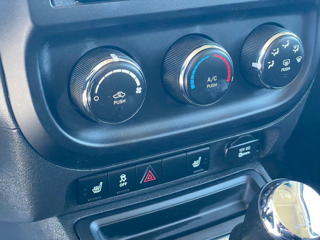 Used 2013 Jeep Patriot Latitude image 20