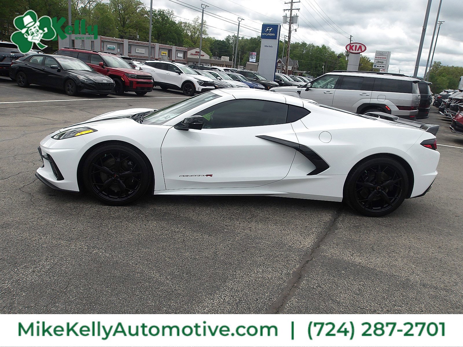 Certified 2022 Chevrolet Corvette Stingray Premium Cpe w/ Z51 Performance Package RWD image 4