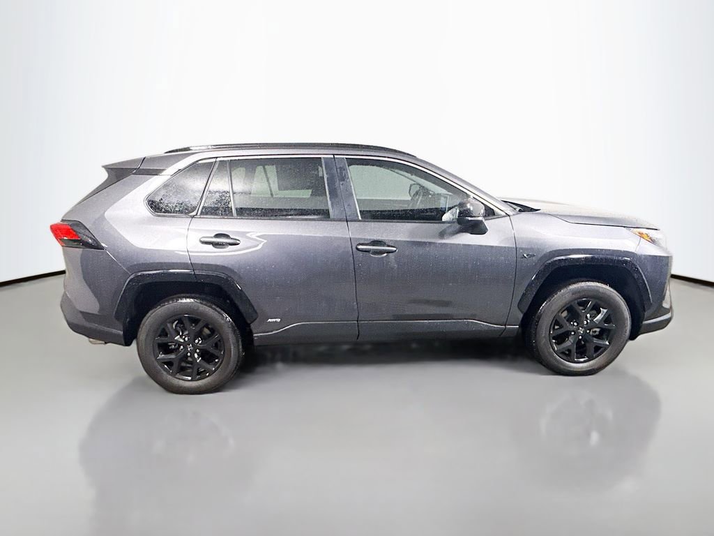 Used 2025 Toyota RAV4 LE image 8