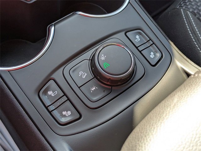 Used 2022 GMC Terrain SLE w/ Driver Convenience Package image 27