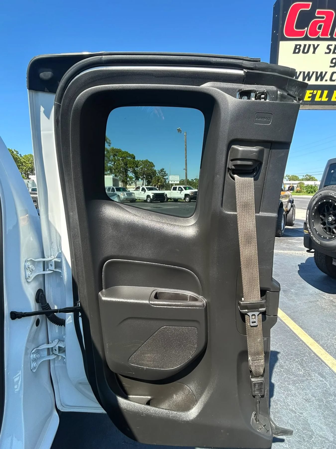 Used 2021 Chevrolet Colorado W/T w/ WT Convenience Package RWD image 18