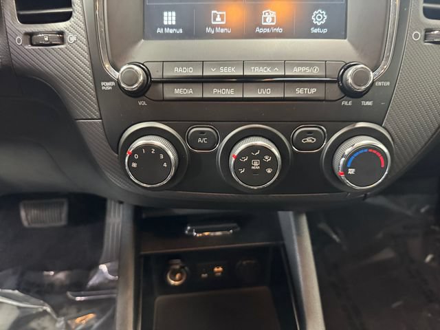 Used 2018 Kia Forte S w/ S Technology Plus Package FWD image 3