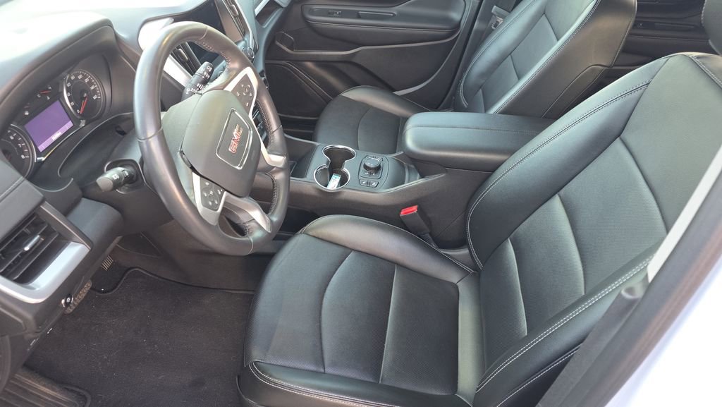 Used 2022 GMC Terrain SLT image 14