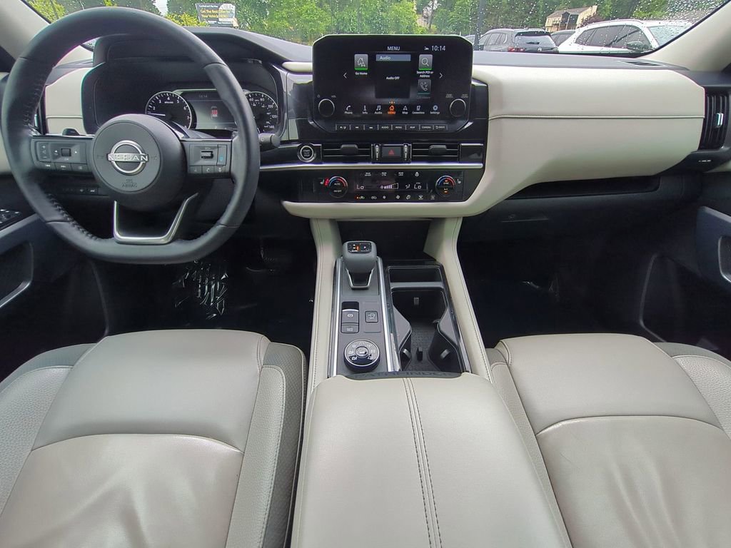 Used 2022 Nissan Pathfinder SL w/ Lighting Package (N92) AWD/4WD image 14