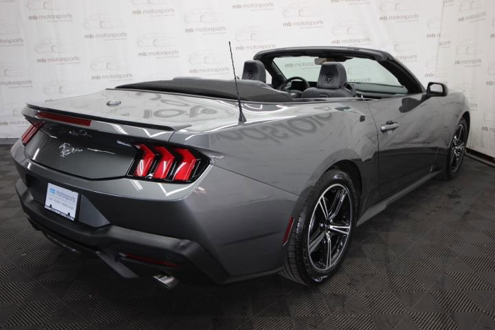Used 2025 Ford Mustang Premium image 13