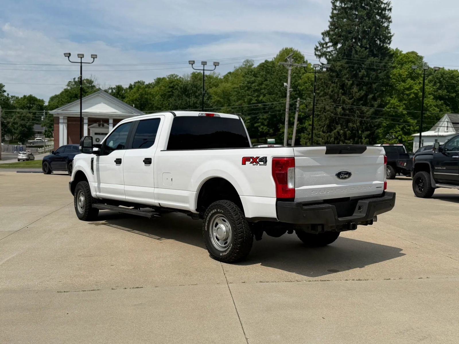 Used 2019 Ford F250 XL w/ Power Equipment Group AWD/4WD image 4