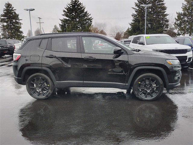 New 2026 Jeep Compass Latitude image 5