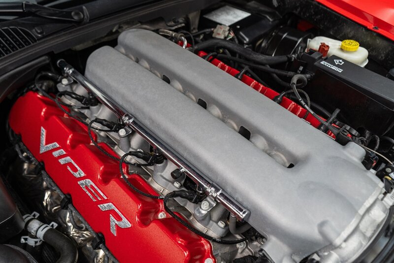 Used 2004 Dodge Viper SRT-10 RWD image 50