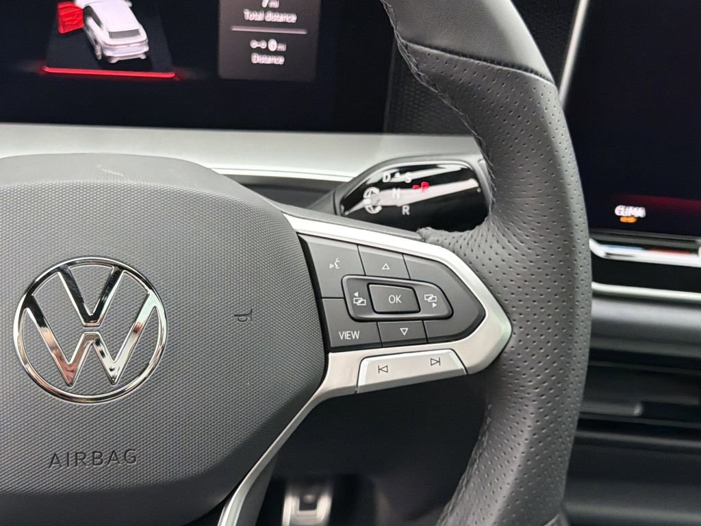 New 2026 Volkswagen Tiguan SE R-Line image 28