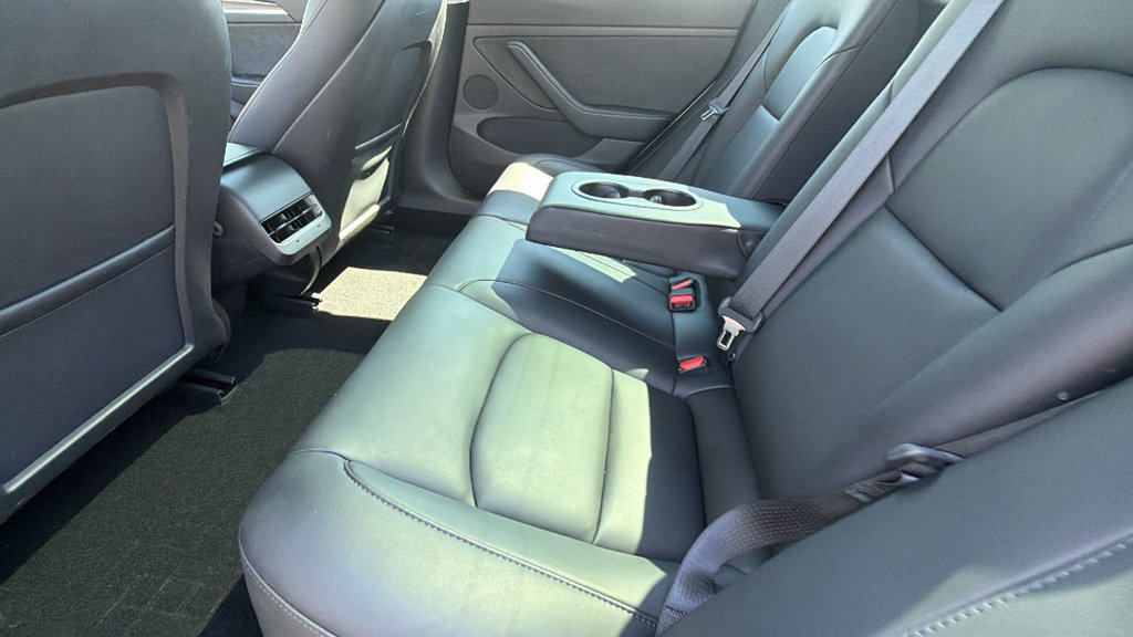 Used 2023 Tesla Model 3 Standard Range RWD image 15