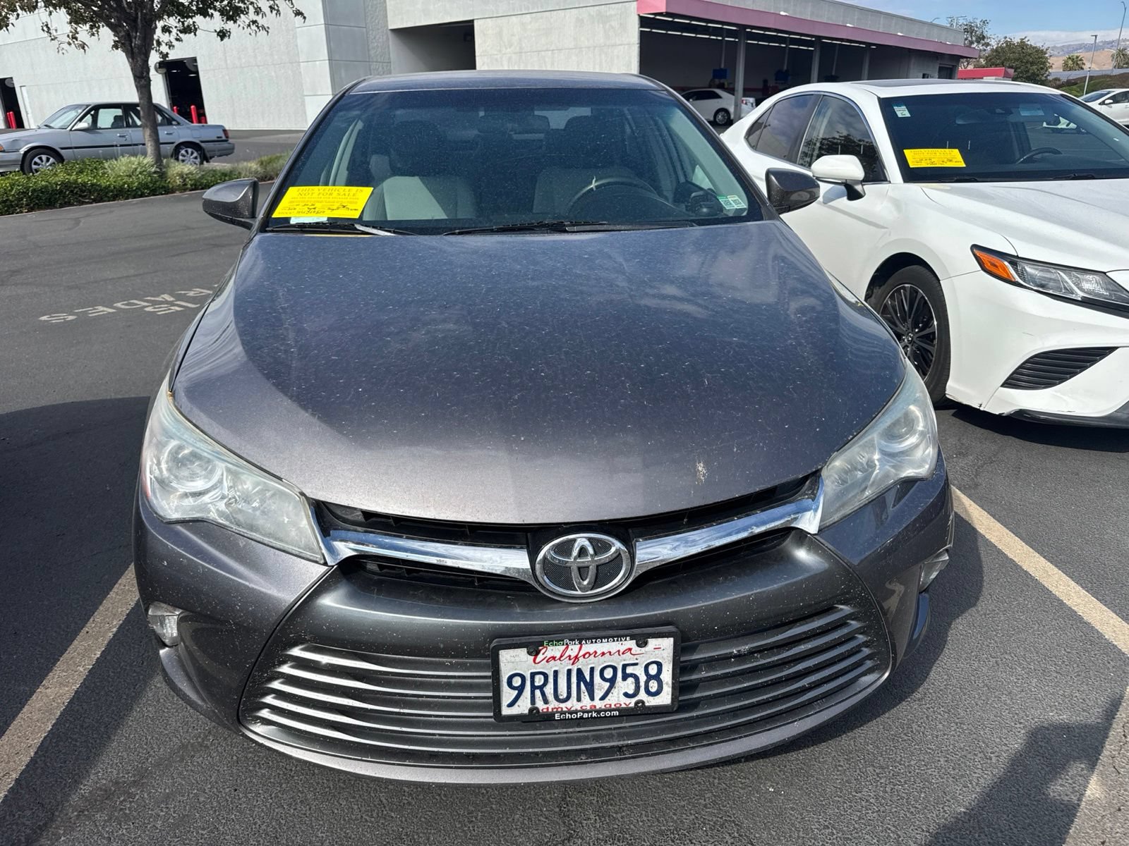 Used 2017 Toyota Camry LE FWD image 2