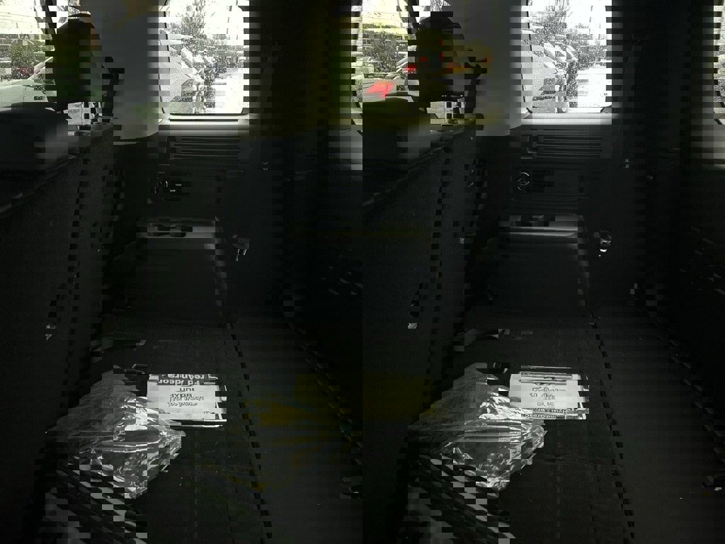 Used 2025 Hyundai Santa Fe SEL image 9