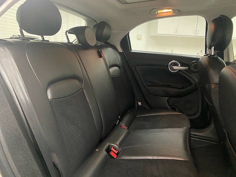 Used 2018 FIAT 500X Trekking image 14